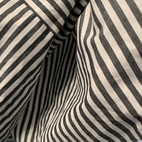 Vineyard Vines Tie Shoulder Top - Small - Picture 5 of 6